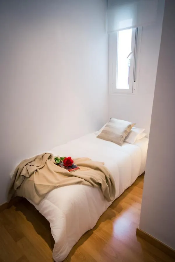 Holidays2Malaga Heredia 3 Bedroom Opposite Malaga Port Hiszpania
