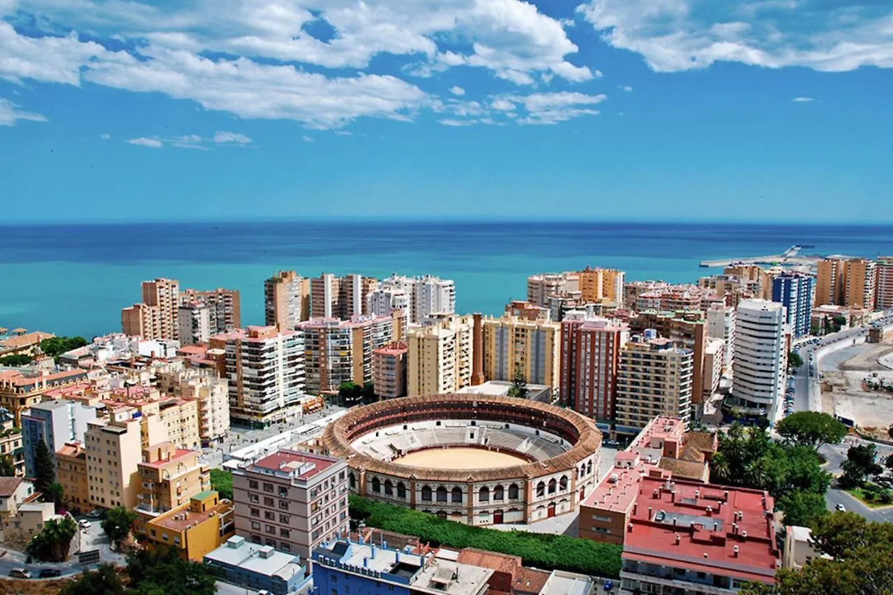 Holidays2Malaga Heredia 3 Bedroom Opposite Malaga Port Hiszpania
